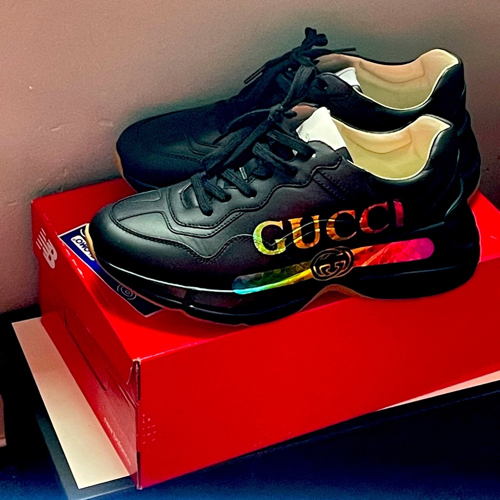 GUCCI SNEAKERS